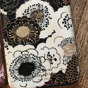kate spade Accessories - Kate spade iPhone 7 Plus case bundle kate spade Accessories - Kate spade iPhone 7 Plus case bundle